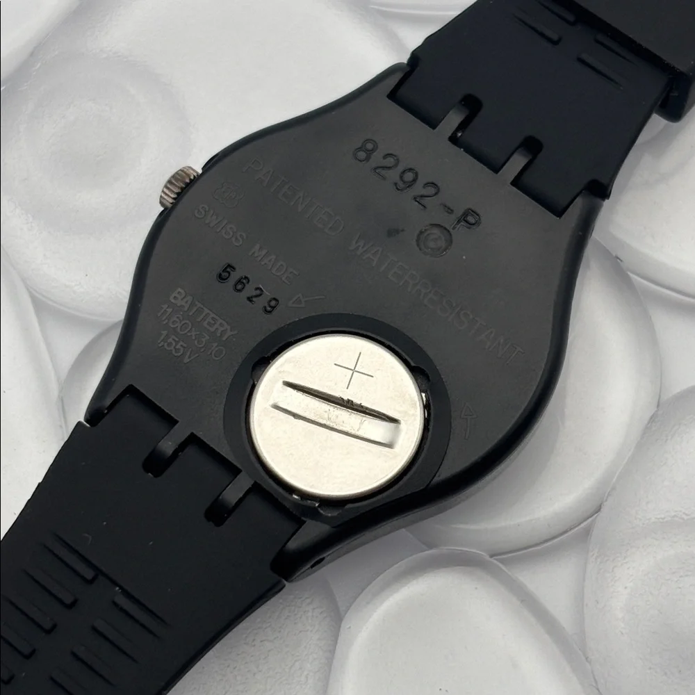Swatch Watch - GB122 - COLOURED LOVE